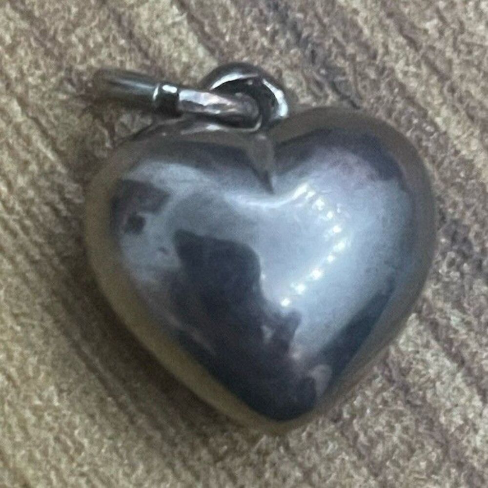 Vintage Puffy Heart Pendant Silver Tone Chunky Minimalist 90s Romantic Goth